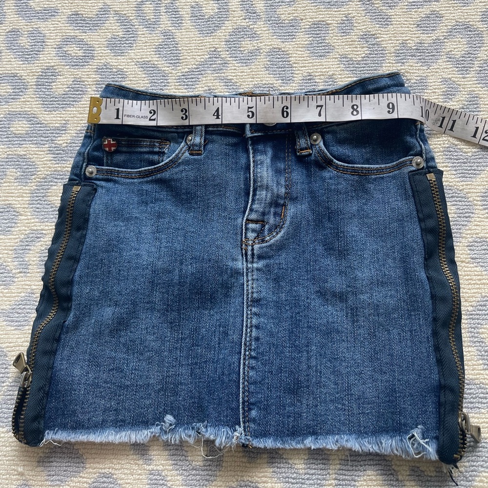 Hudson Denim Skirt Size 4